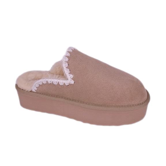 Conas a shásaíonn Tianxiu Footwear éilimh mhionsonraithe na gcustaiméirí maidir le forbairt táirgí?