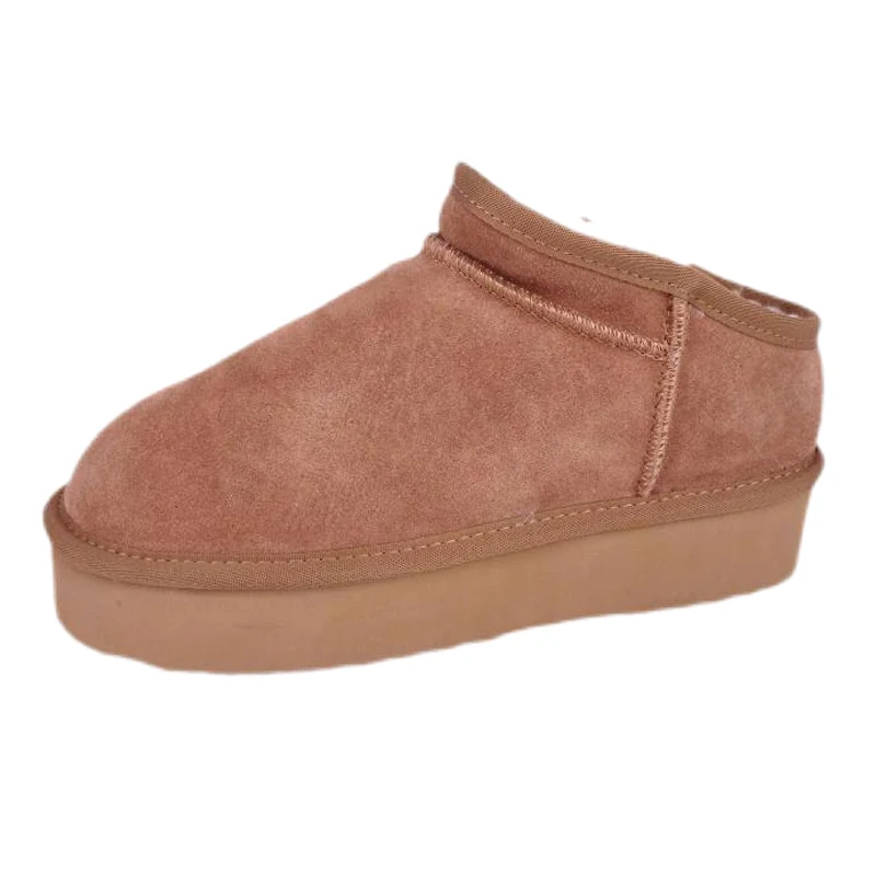 Miúil Ardán Cozy Suede na mBan